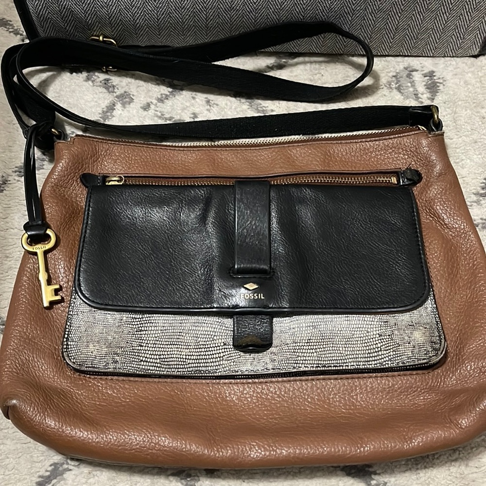 Fossil Kinley Leather Snake Crossbody